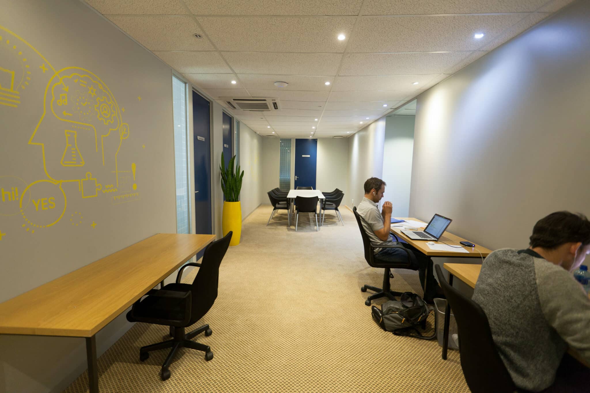 serviced office