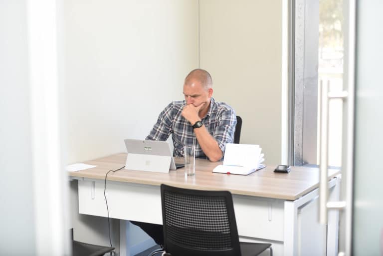 What Is the Difference Between a Private Office and a Managed Office?